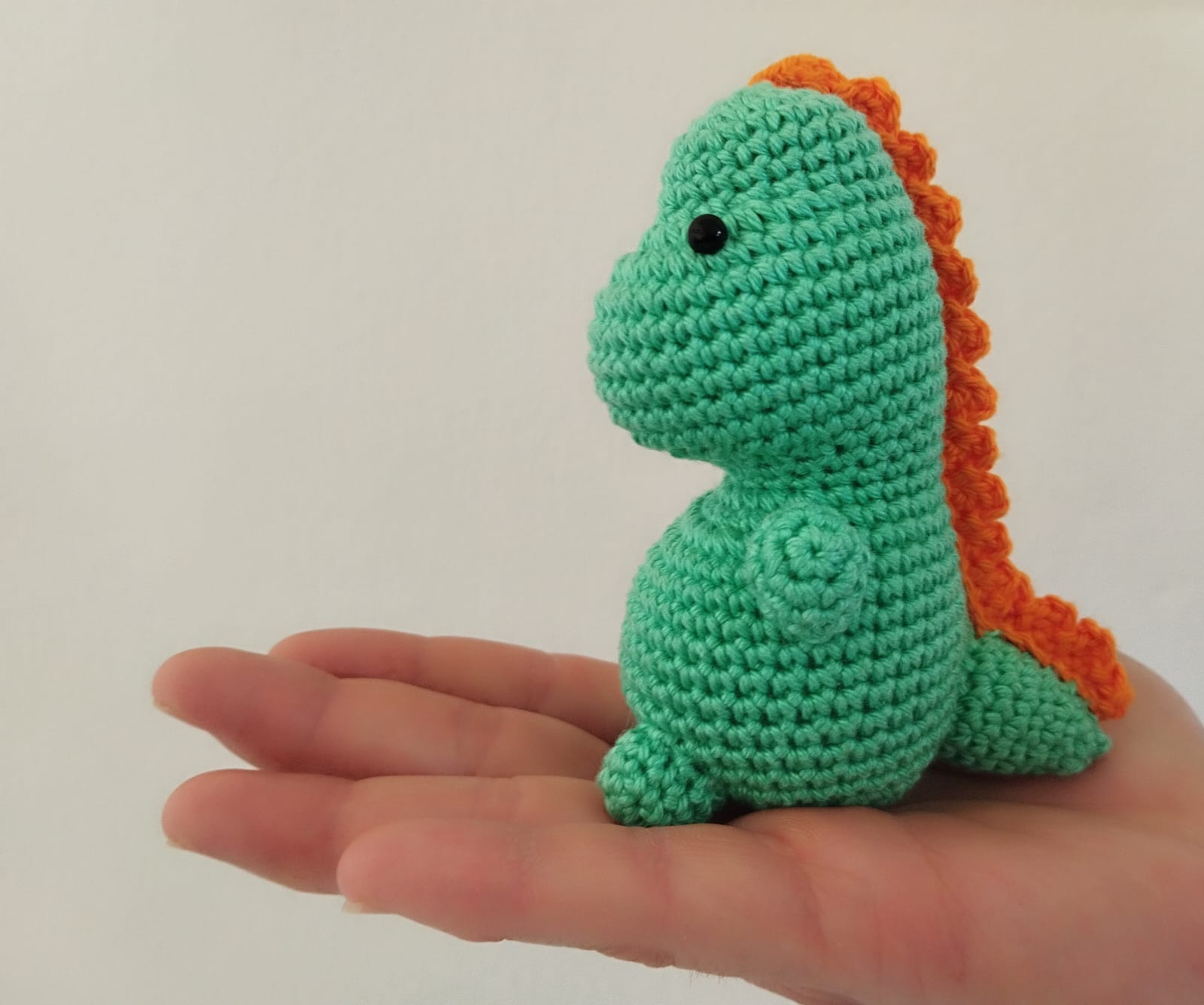 T-REX AMIGURUMI PATTERN.